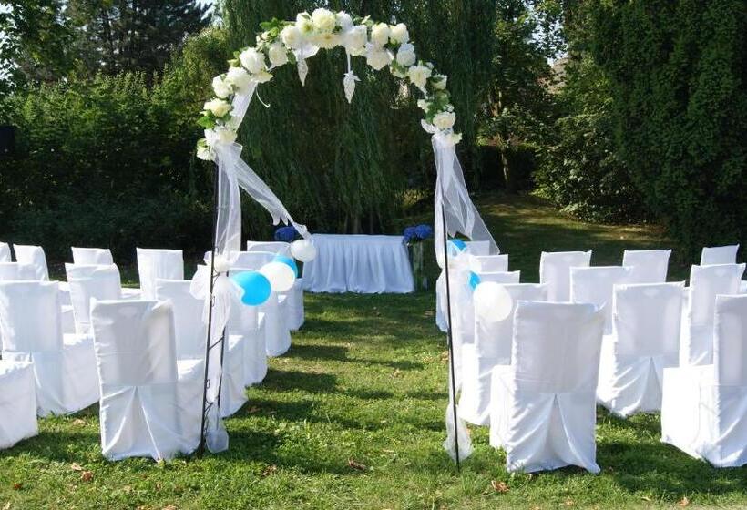 בית מלון כפרי Zámek Velká Bystřice