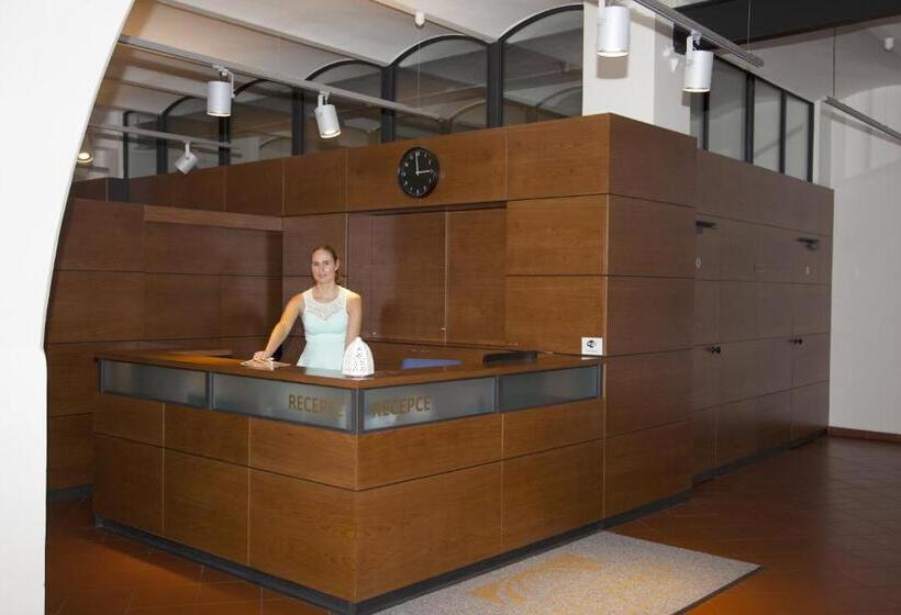 בית מלון כפרי Zámek Velká Bystřice