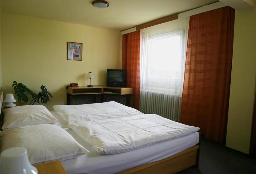 Resort Hotel Zvíkov