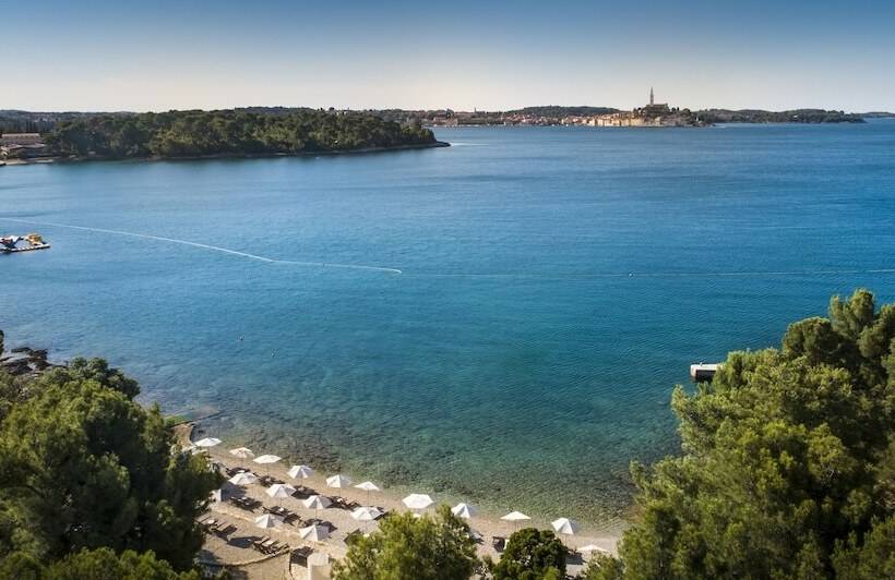 Maistra Select Family Hotel Amarin