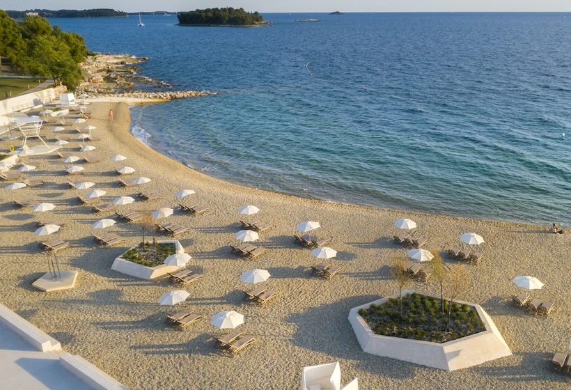 Maistra Select Family Hotel Amarin