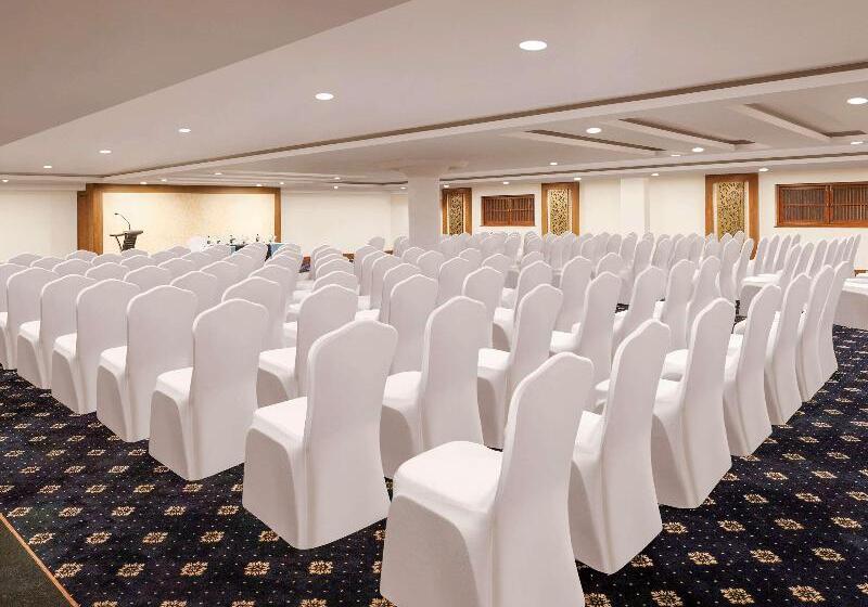 Novotel Goa Dona Sylvia Resort