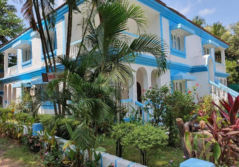 Paradise Village Beach Resort