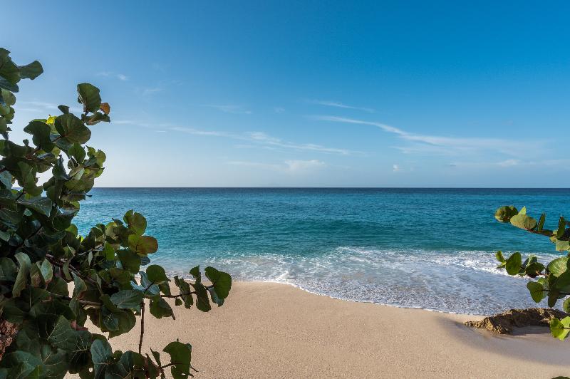 Sapphire Beach Club Resort