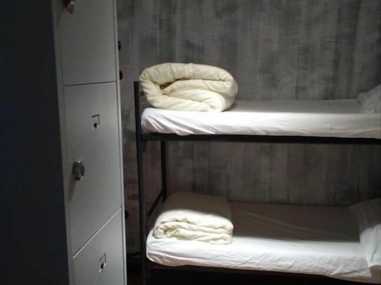 호스텔 Limehome Amsterdam Leidsekruisstraat