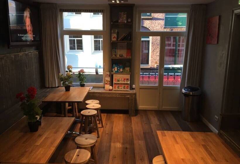 호스텔 Limehome Amsterdam Leidsekruisstraat
