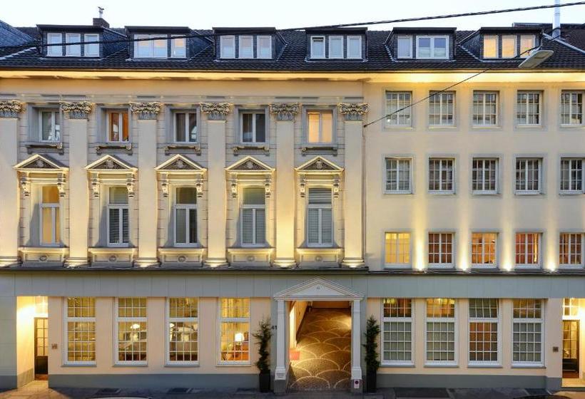 Carlstadt Suites Dusseldorf