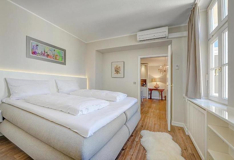 Carlstadt Suites Dusseldorf