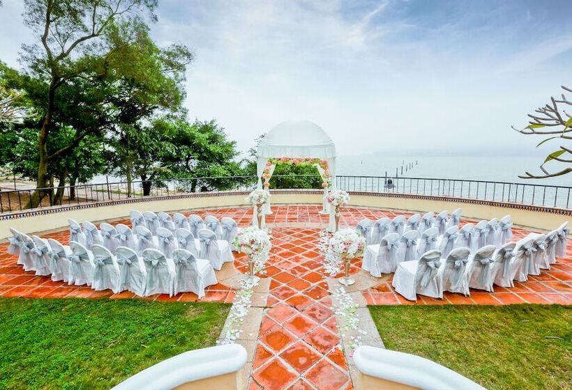 Grand Coloane Resort