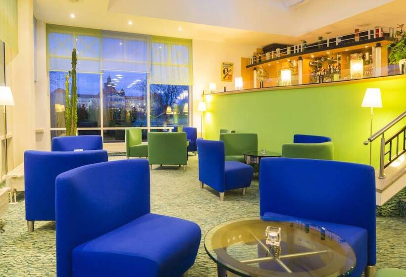 호텔 Am Terrassenufer