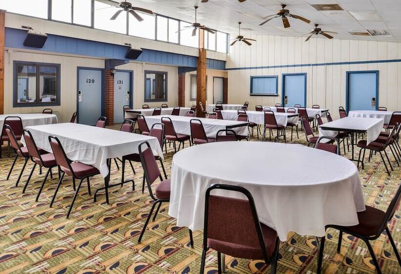 فندق Americas Best Value Inn Ellsworth