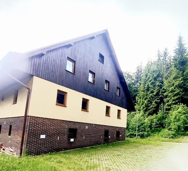 호텔 Apartmány Za Sněžníkem