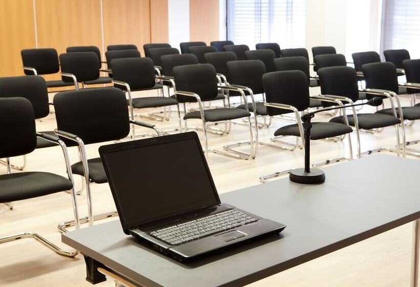 هتل Astoria Superior