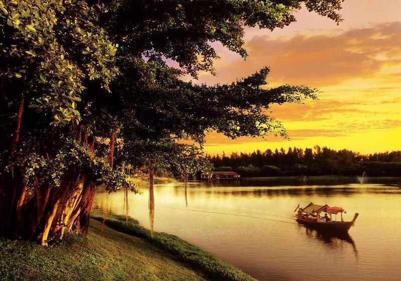 בית מלון כפרי Banyan Tree Phuket