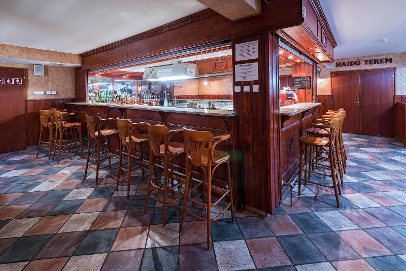 בית מלון כפרי Barátság