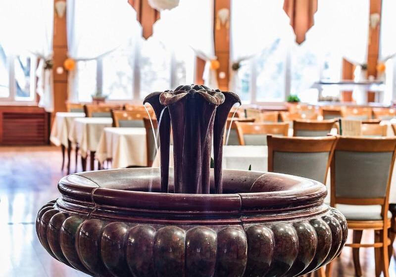 בית מלון כפרי Barátság