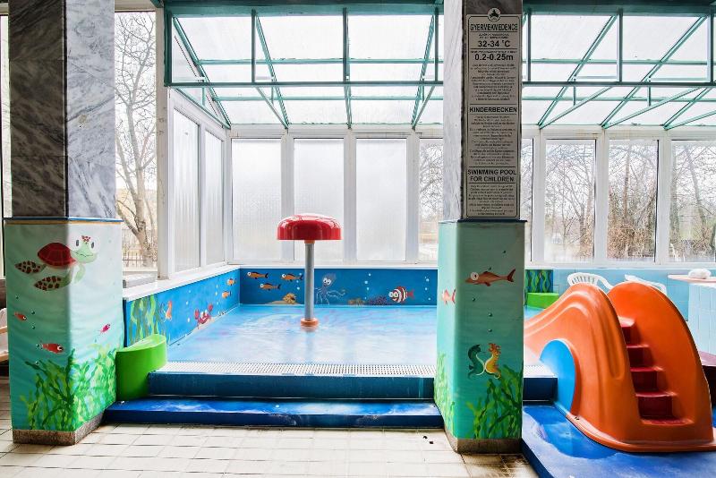 בית מלון כפרי Barátság