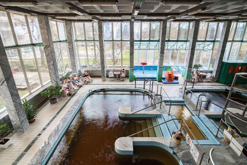 בית מלון כפרי Barátság