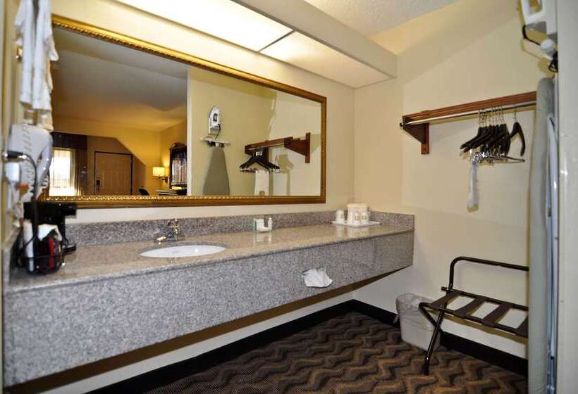 فندق Best Western Andalusia Inn