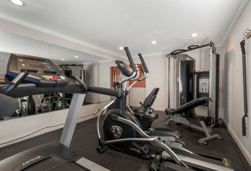 ホテル Best Western Colonial Inn