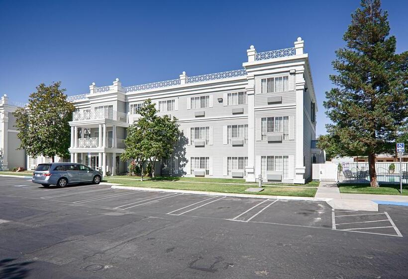 فندق Best Western Executive Inn