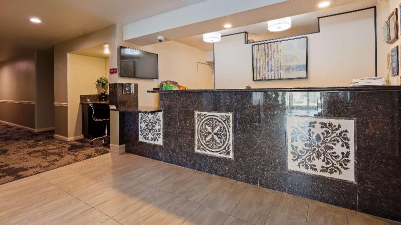 فندق Best Western Executive Inn