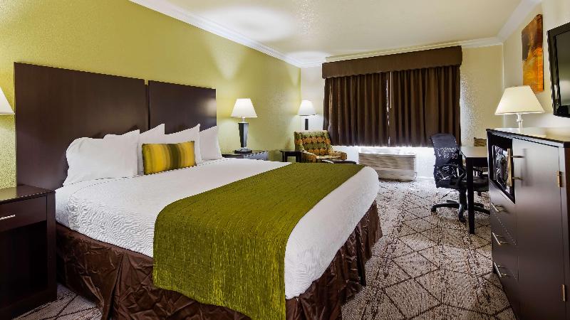 فندق Best Western Executive Inn