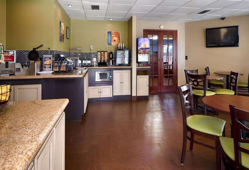 호텔 Best Western Fairwinds Inn