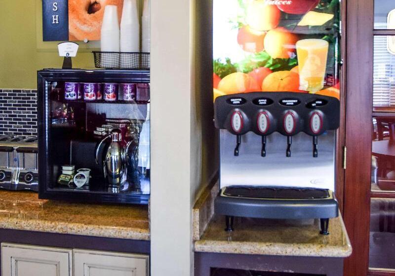 호텔 Best Western Fairwinds Inn