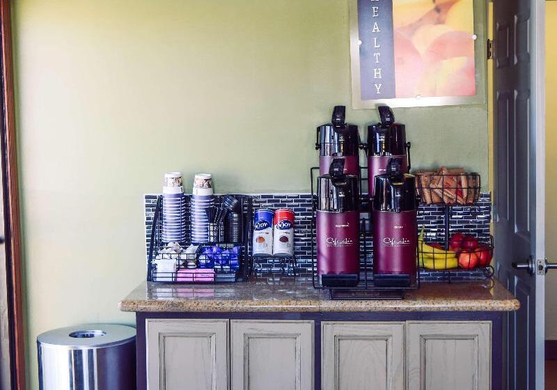 호텔 Best Western Fairwinds Inn