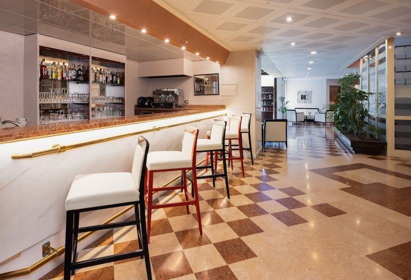 فندق Best Western  Modena District