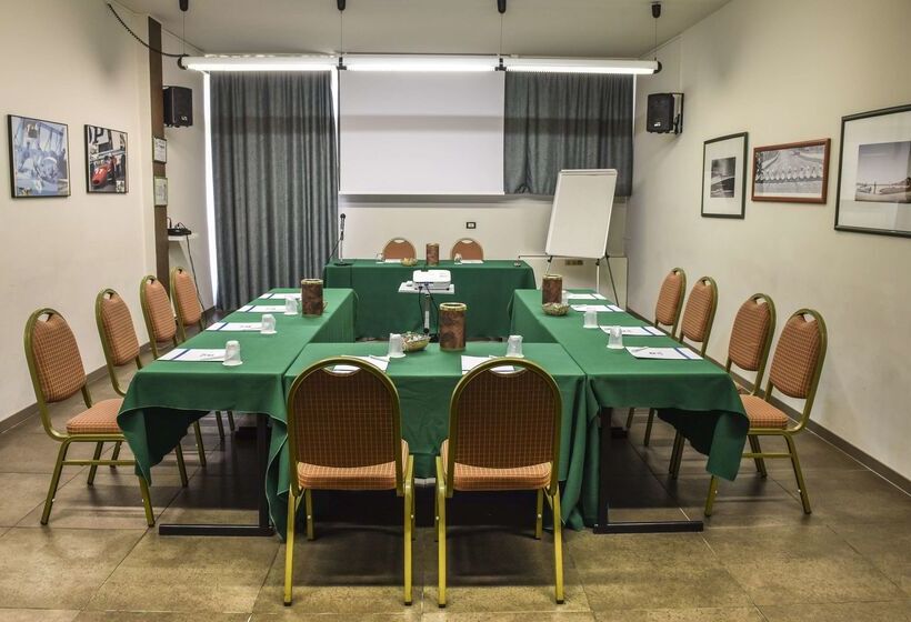 فندق Best Western  Modena District