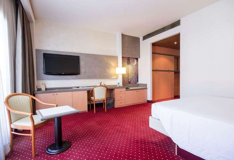 فندق Best Western  Modena District