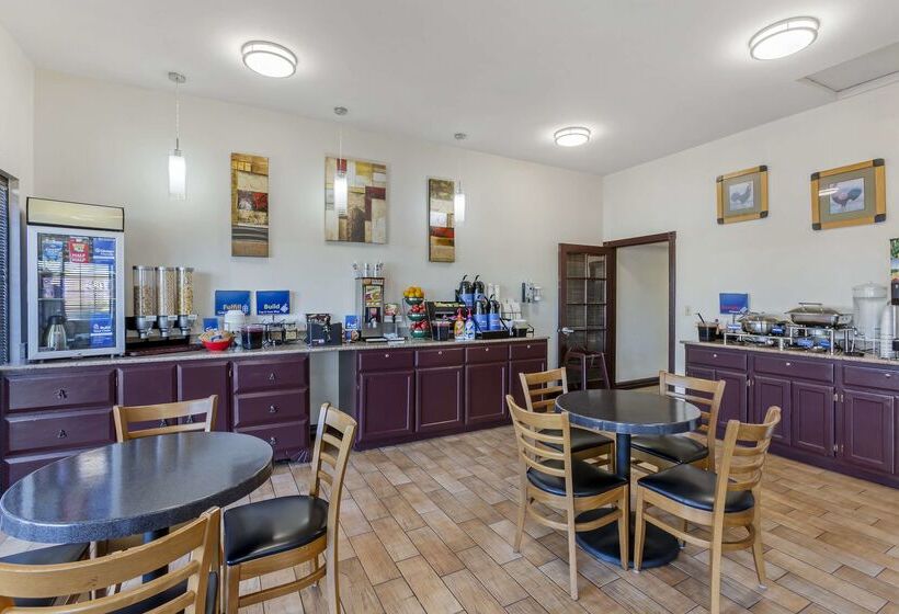 هتل Best Western Superstition Springs Inn