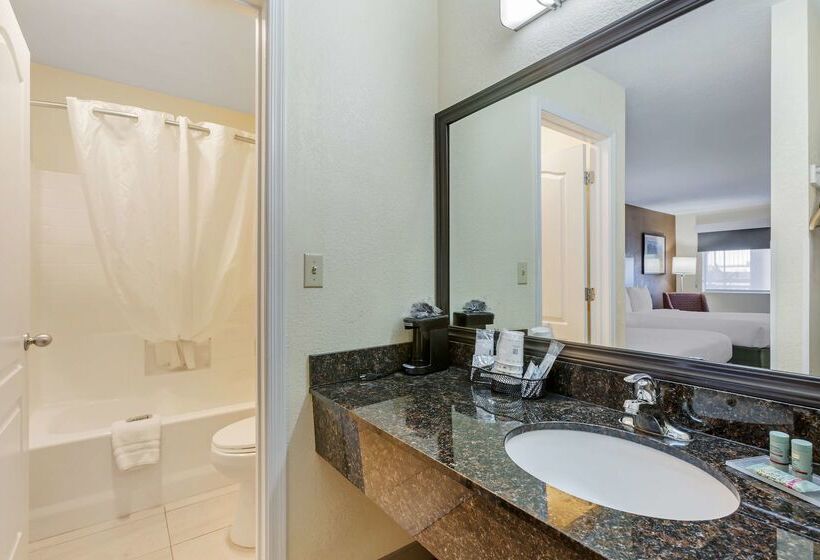 هتل Best Western Superstition Springs Inn