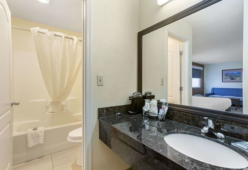 هتل Best Western Superstition Springs Inn