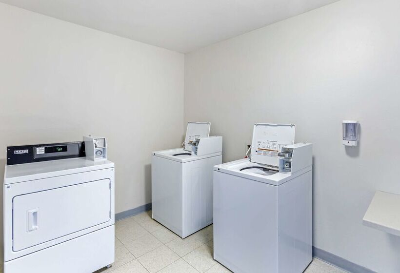 هتل Best Western Superstition Springs Inn