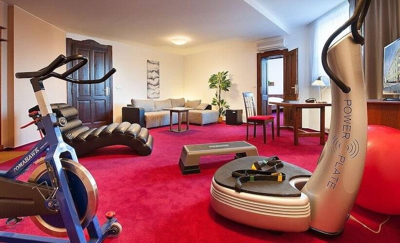 Brioni Boutique Hotel 4