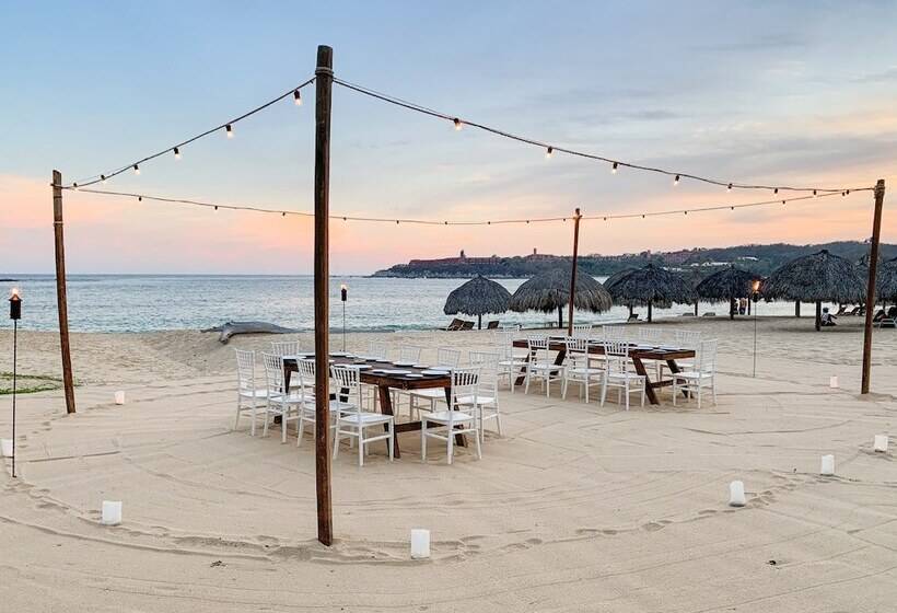 ホテル Camino Real Zaashila Huatulco