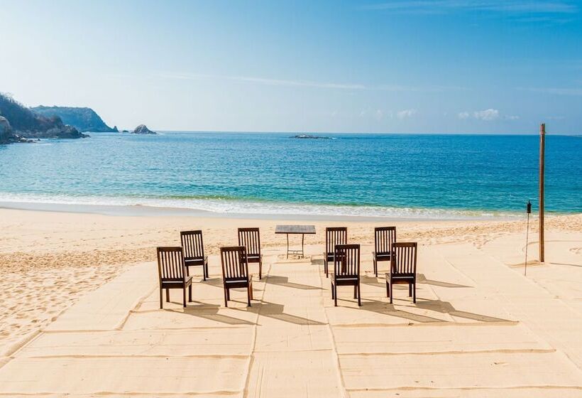 ホテル Camino Real Zaashila Huatulco