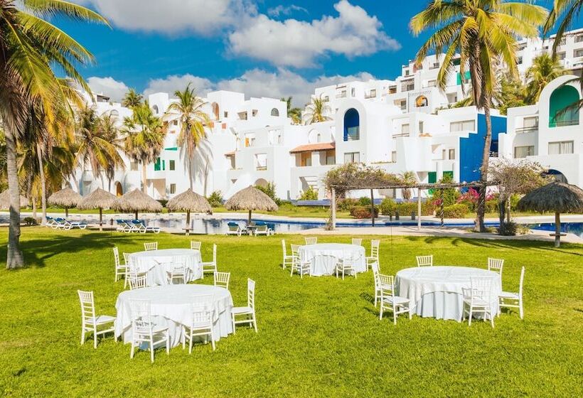 ホテル Camino Real Zaashila Huatulco