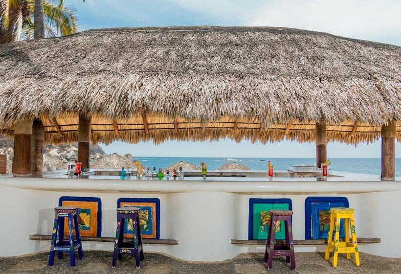 ホテル Camino Real Zaashila Huatulco