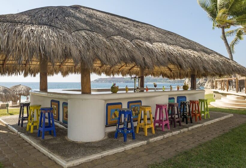 ホテル Camino Real Zaashila Huatulco