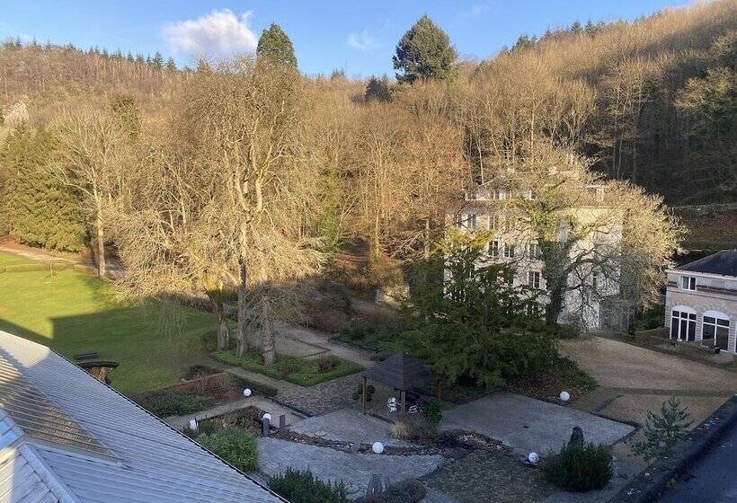 ホテル Castel De Pontalesse