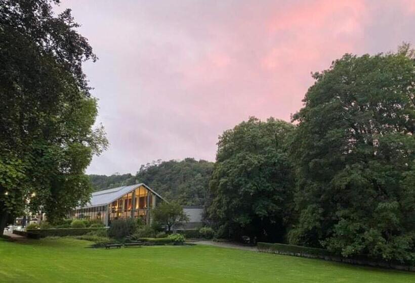 ホテル Castel De Pontalesse