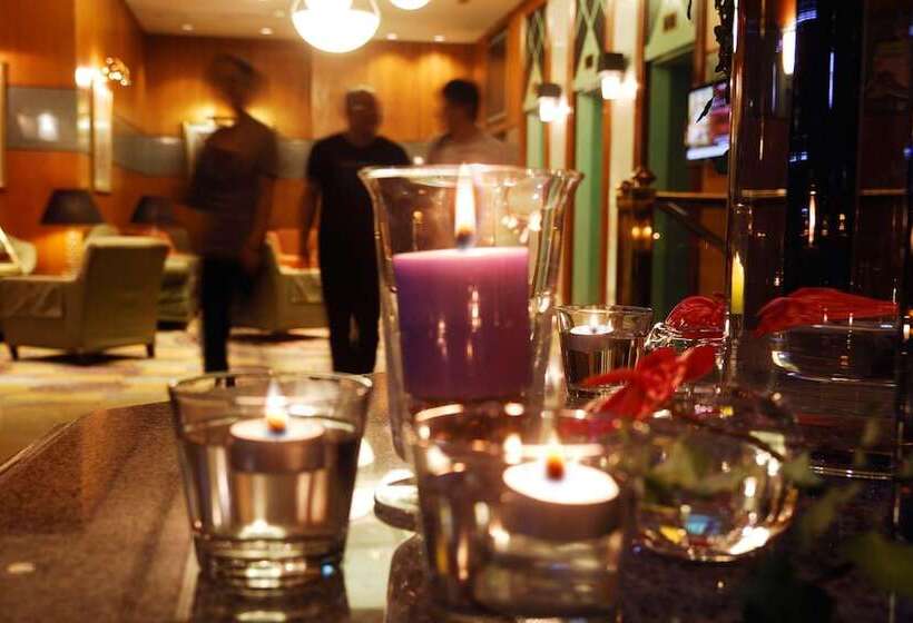 هتل Charterhouse Causeway Bay