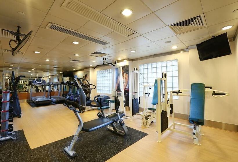 هتل Charterhouse Causeway Bay