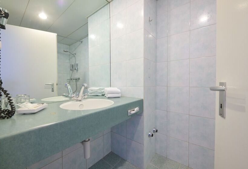 בית מלון כפרי City Am Bahnhof