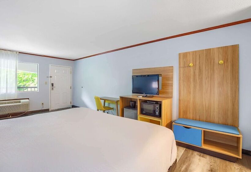 ホテル Days Inn By Wyndham Foley