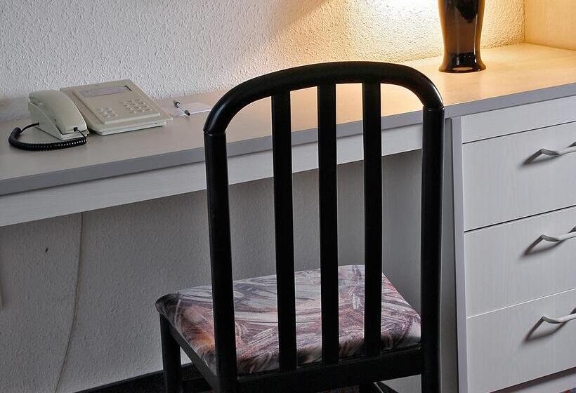 Hessenland Hotel Kassel Innenstadt By Stay Awesome